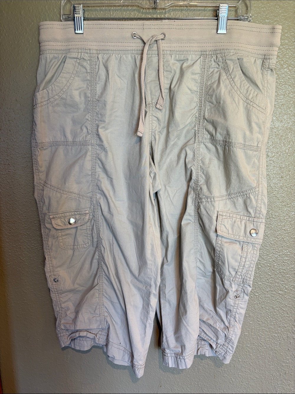 Style & Co. Cream Cargo Cropped Pants